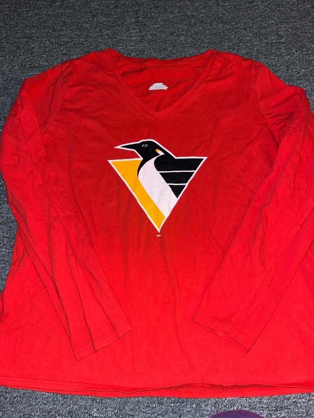 NHL Women’s Pittsburgh Penguins Long Sleeve Shirt